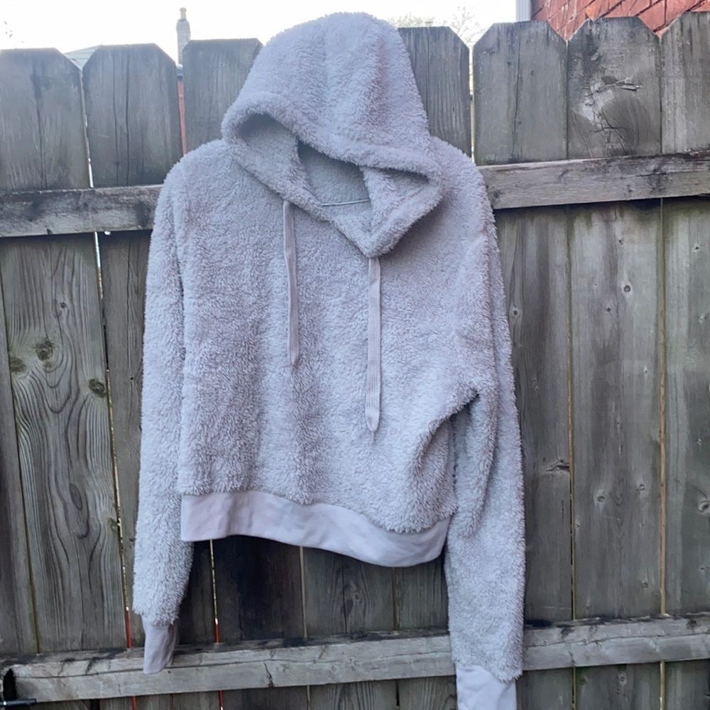Fifth Sun fuzzy hoodie sz. XL